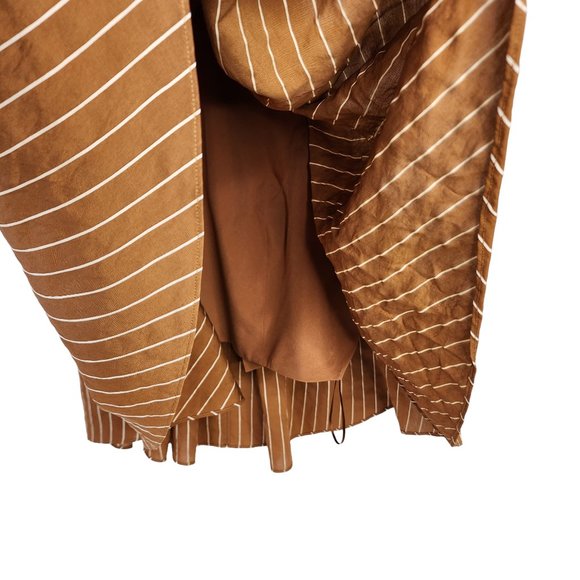 C/MEO Collective top sleeveless cropped tent tan and white size 8 - Picture 4 of 9